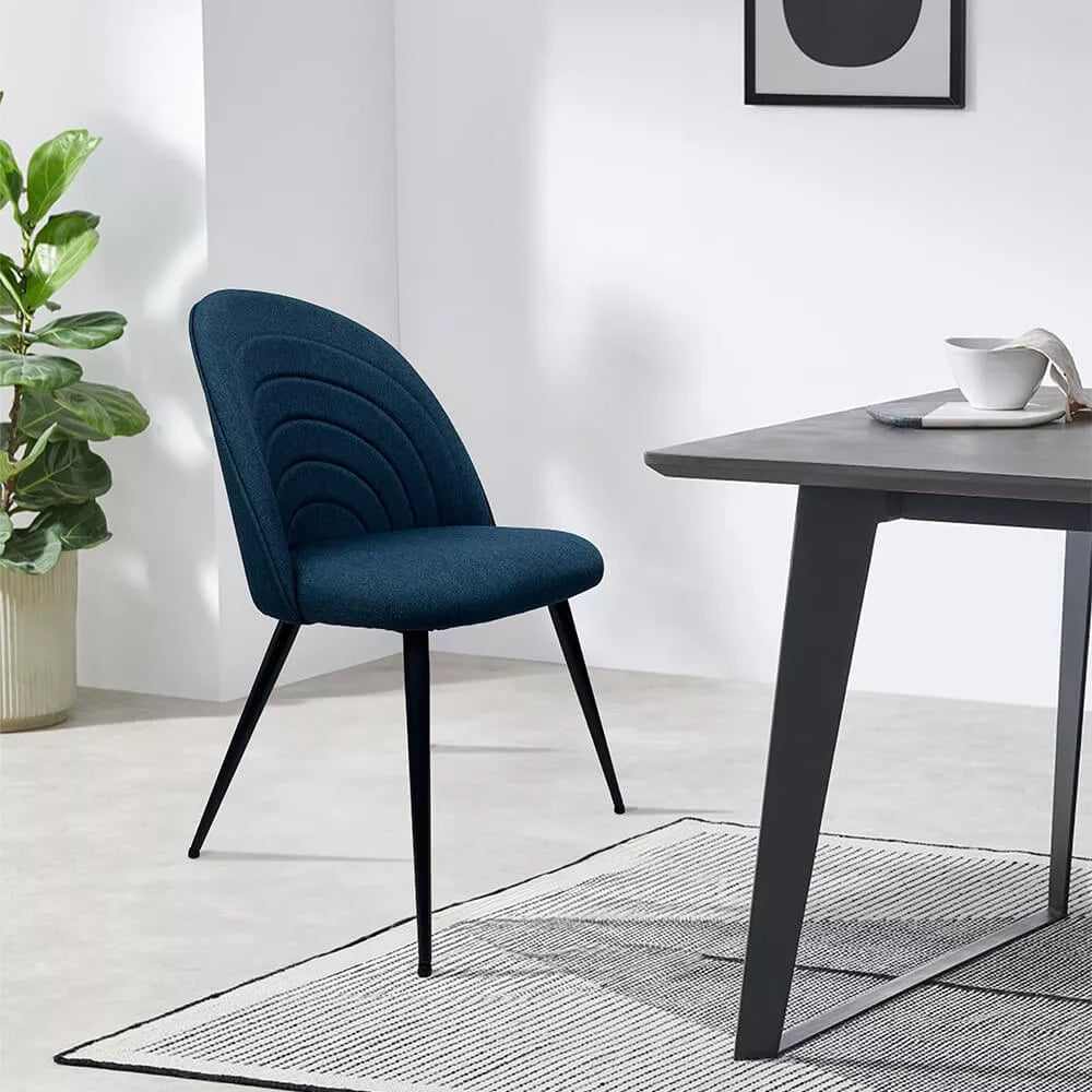 BKS-003 – Silla de Comedor Moderna Tapizada con Patas Metálicas