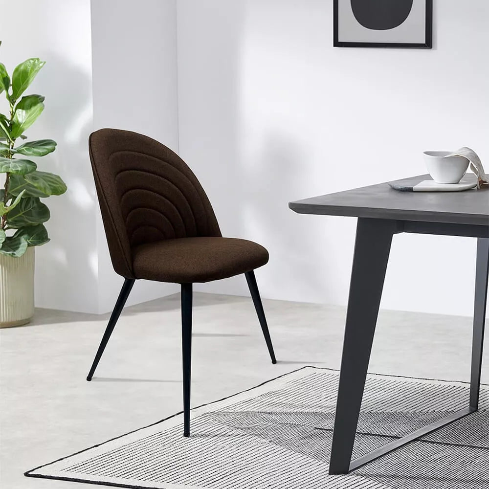BKS-003 – Silla de Comedor Moderna Tapizada con Patas Metálicas
