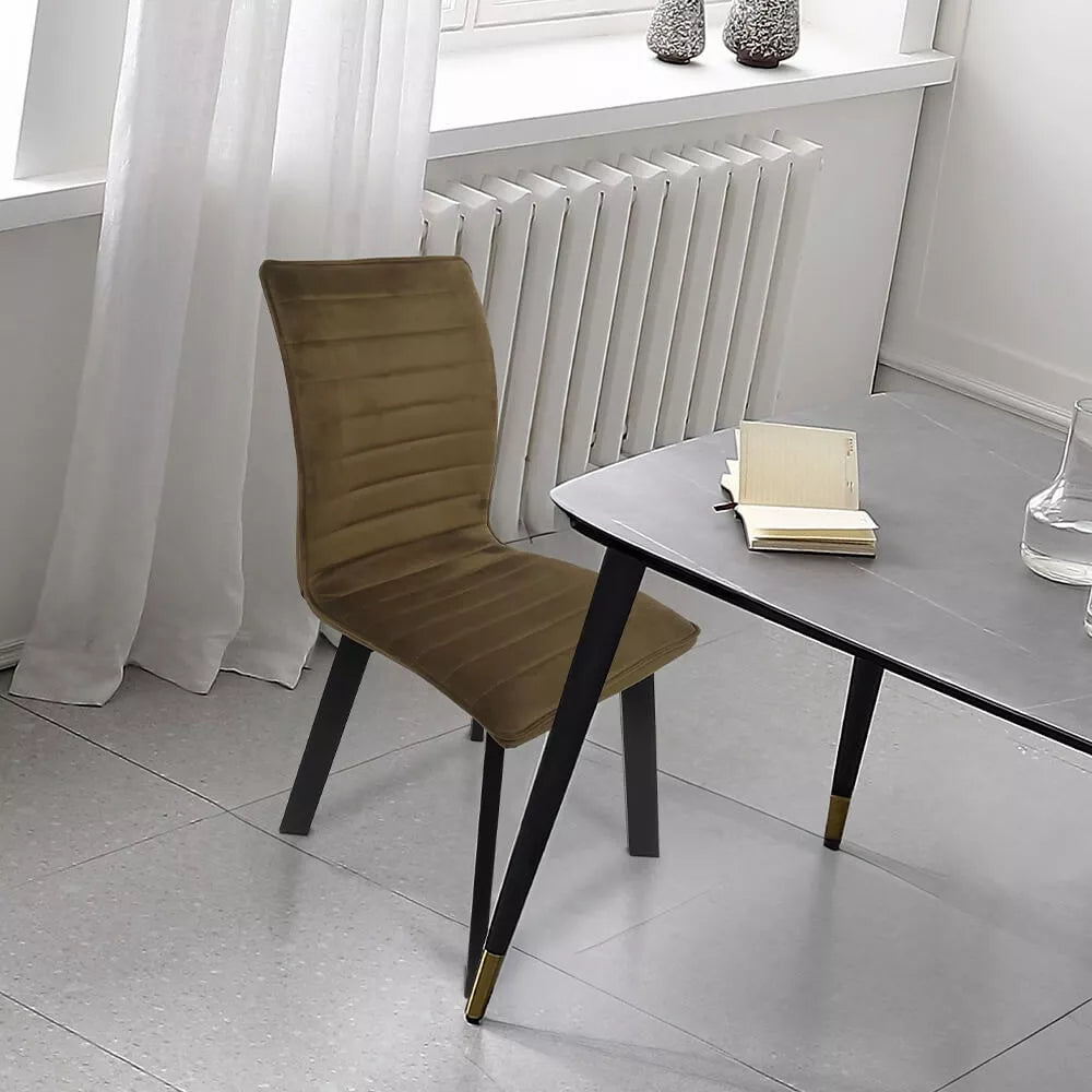 BKS-004 – Silla para Comedor con Patas Metálicas Negras